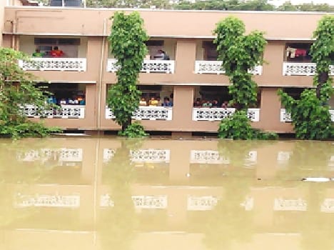 Chennai marooned student
